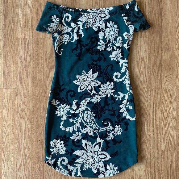 𝅺Bailey Blue Off the Shoulder Textured Floral Print Bodycon Dress Small - Picture 1 of 8